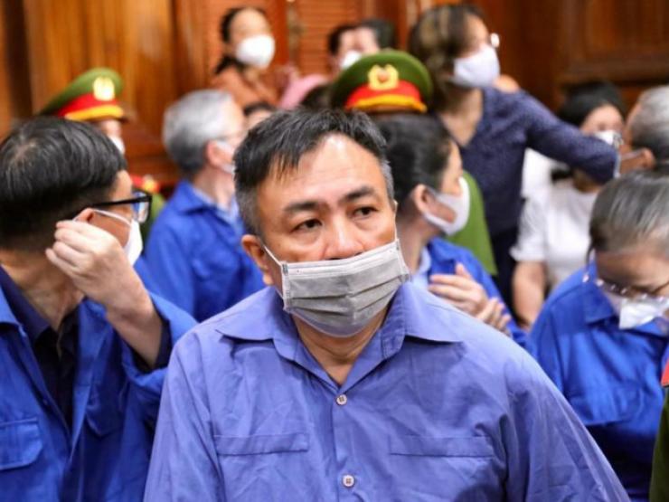 Tin tức trong ngày - VKS đề nghị phạt cựu giám đốc BV Mắt TP.HCM 8-9 năm tù