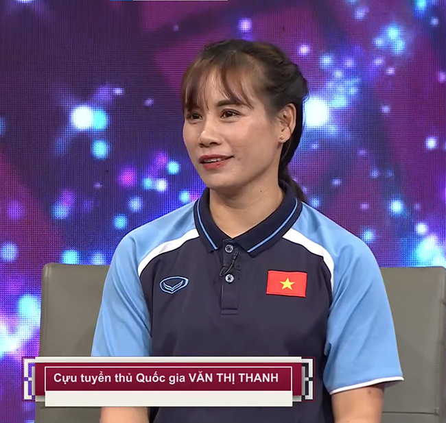 Dù mới chỉ tham gia bình luận 1 trận đấu tại World Cup năm nay nhưng Văn Thị Thanh đã gây ấn tượng không nhỏ với khán giả.
