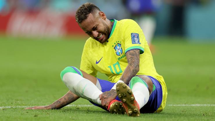Neymar dính chấn thương rất nặng