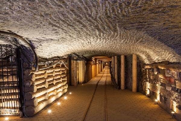 6 sự thật thú vị về đất nước Ba Lan mà ít người biết đến - 2