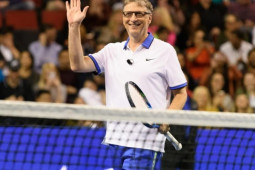 Đàn ông - Tỷ phú Bill Gates U70 ngày càng phong độ sau khi ly hôn vợ