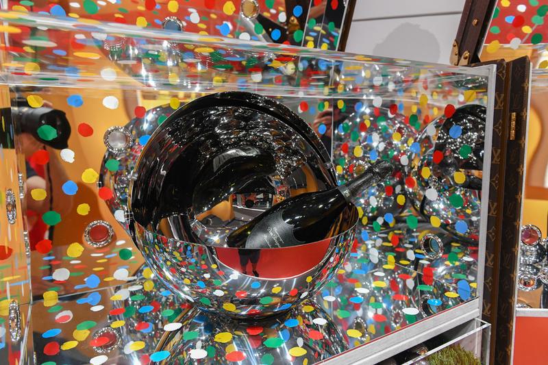 Louis Vuitton rực rỡ với các triển lãm di sản thiết kế vô giá kéo dài vài thế kỷ - 12