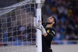 Bóng đá - Những hình ảnh xấu hổ trên sân Mỹ Đình: Ai chịu trách nhiệm?