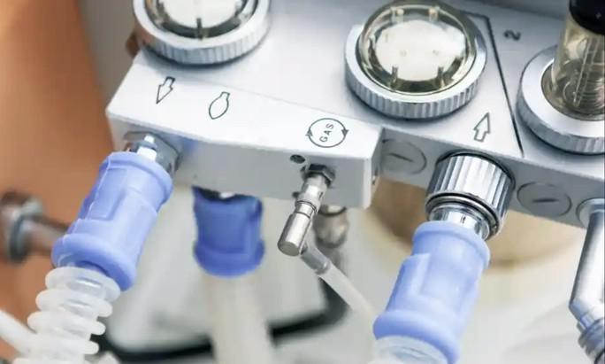 Máy thở rất quan trọng đối với bệnh nhân. Ảnh: Alamy