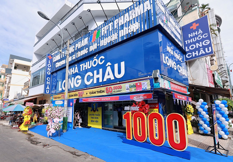 Chuỗi nhà thuốc Long Châu tổ chức chương trình quay số trúng thưởng tri ân khách hàng với tổng trị giá 1 tỷ đồng.&nbsp;
