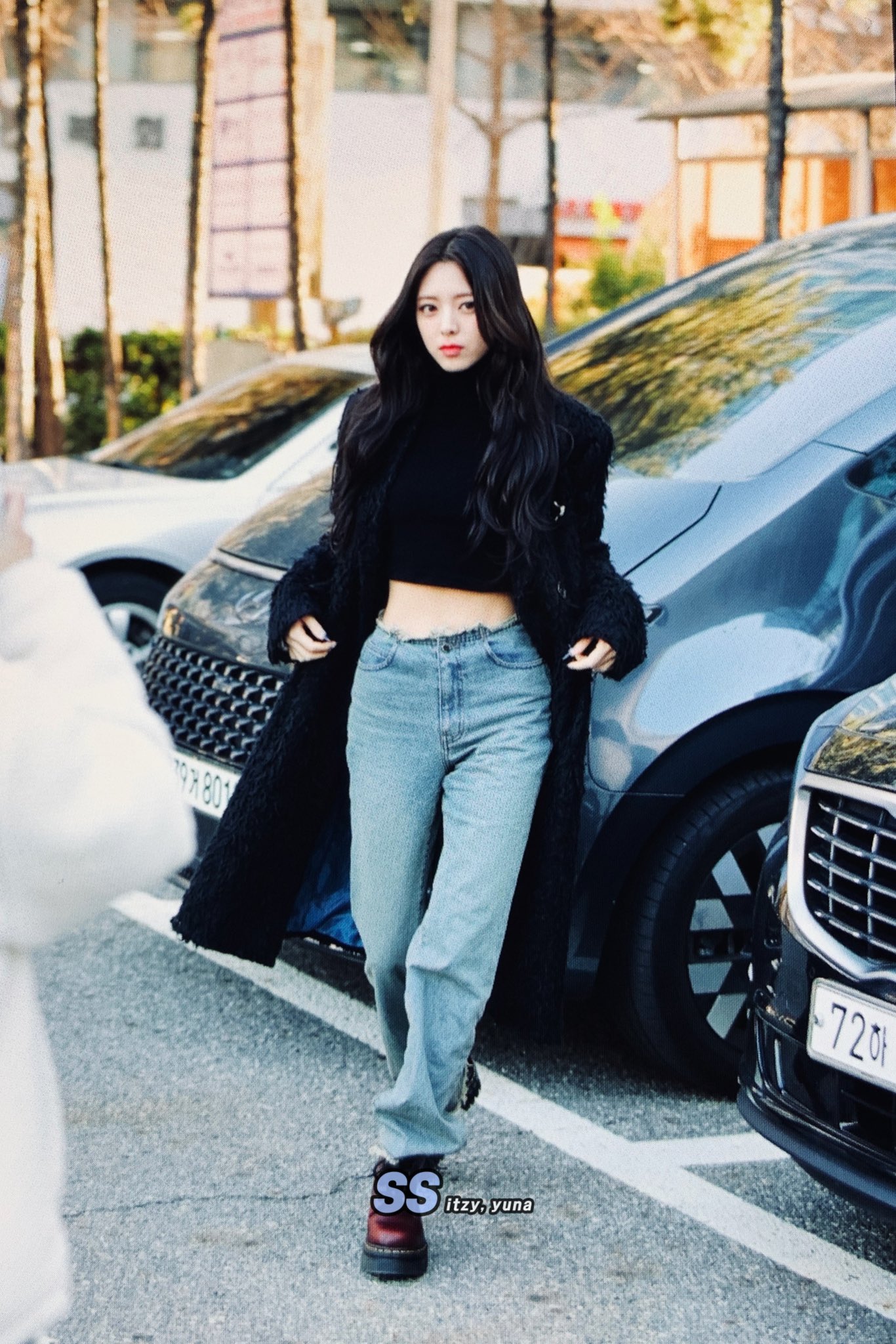 Học 2 idol xứ Hàn mặc crop top đẹp mê hồn - 8