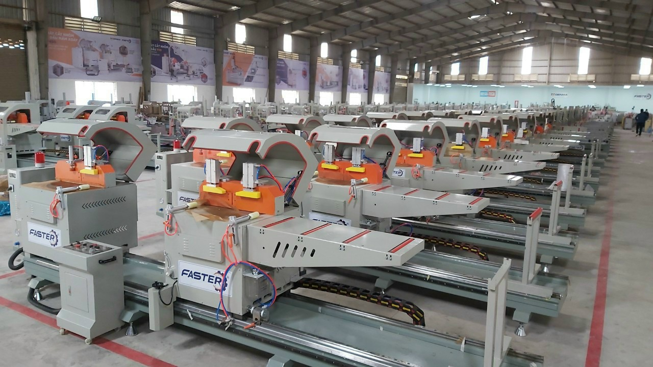 Máy sản xuất cửa nhôm xu hướng mới trong lĩnh vực sản xuất cửa nhôm hiện đại - 3