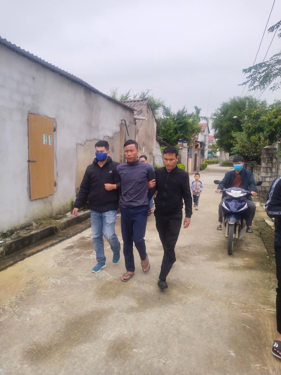 Lực lượng công an bắt giữ đối tượng Bảo sau 12 giờ truy vết.