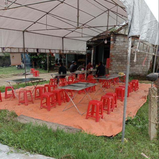 Gia đình tổ chức hậu sự cho các nạn nhân.