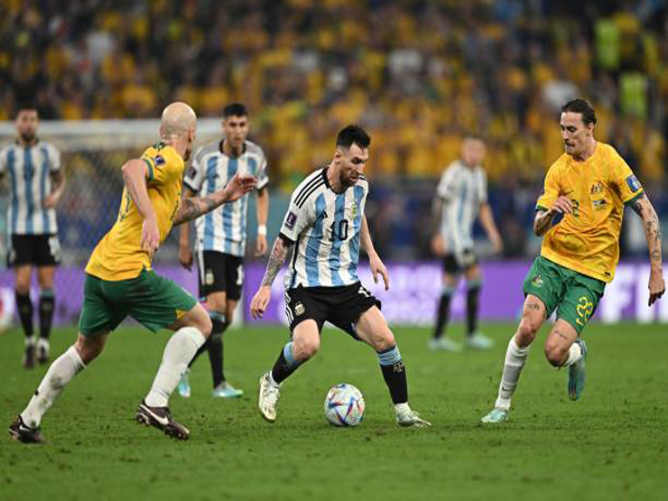 Bóng đá - Video highlight Argentina -  Australia: Messi &amp; Alvarez mang về chiến thắng kịch tính