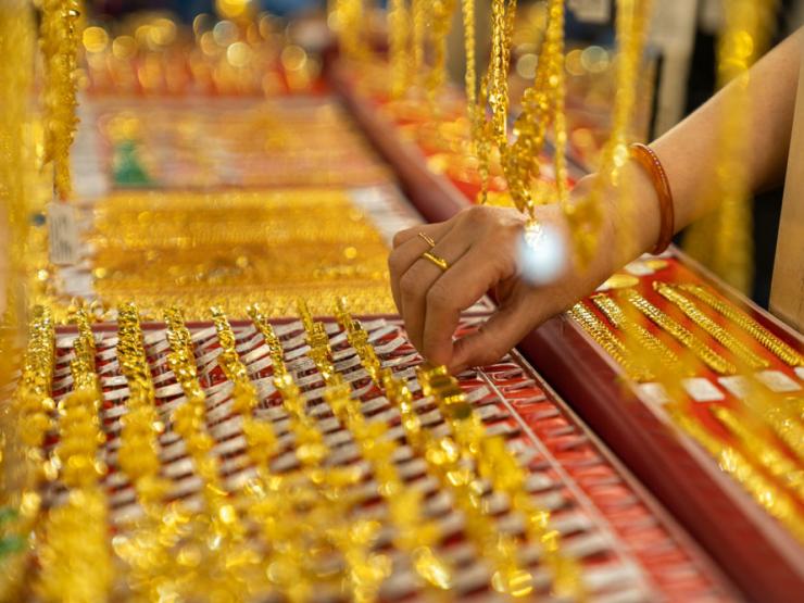 Kinh doanh - Giá vàng hôm nay 4/12: Vàng thế giới tăng phi mã, vàng SJC "bay" nửa triệu đồng