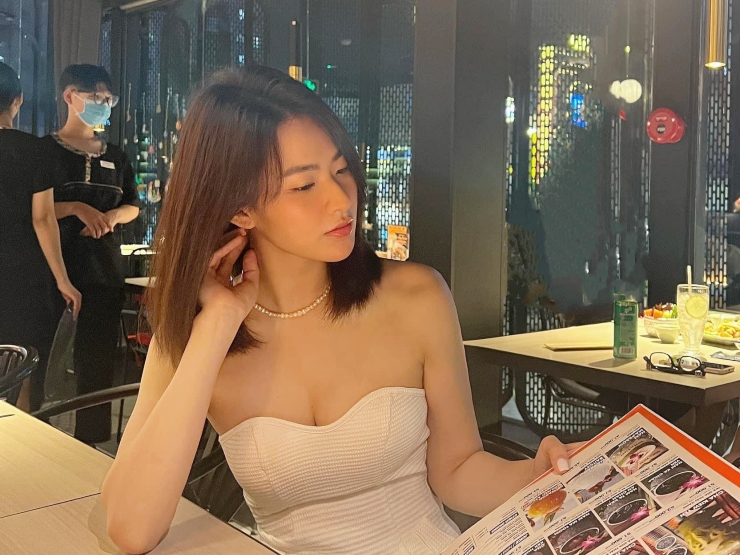 Người đẹp Hải Phòng giống Lưu Diệc Phi: Da sáng, dáng đẹp nhờ ăn đúng cách