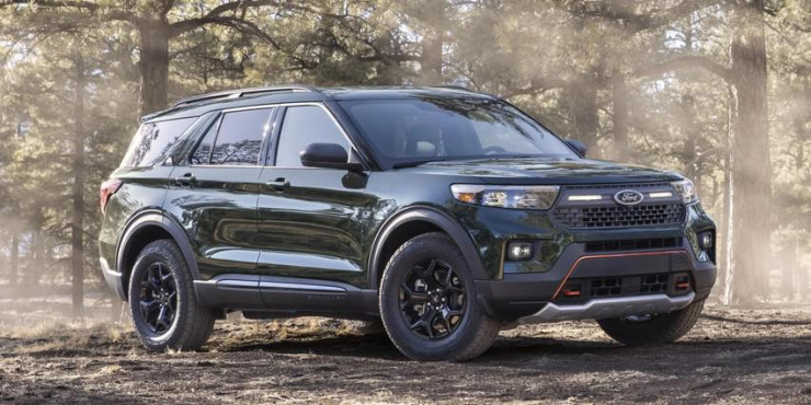 Ford Explorer có 7 chỗ ngồi rộng rãi. Ảnh: Hotcars.