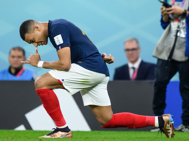 Mbappe rực sáng đưa Pháp vào tứ kết World Cup: Vượt Ronaldo, phá kỷ lục của ”Vua” Pele