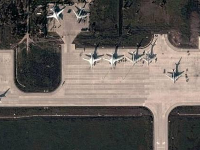 Gia tăng bất thường số lượng oanh tạc cơ Tu-95 và Tu-160 ở căn cứ không quân Engels
