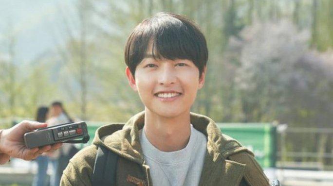 Song Joong-ki trong phim "Cậu út nhà tài phiệt”
