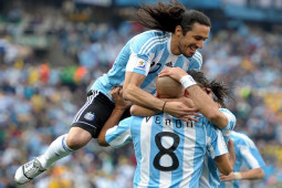 Sức khỏe đời sống - Cựu tuyển thủ Argentina Jonas Gutierrez mắc ung thư tinh hoàn, dấu hiệu thế nào?