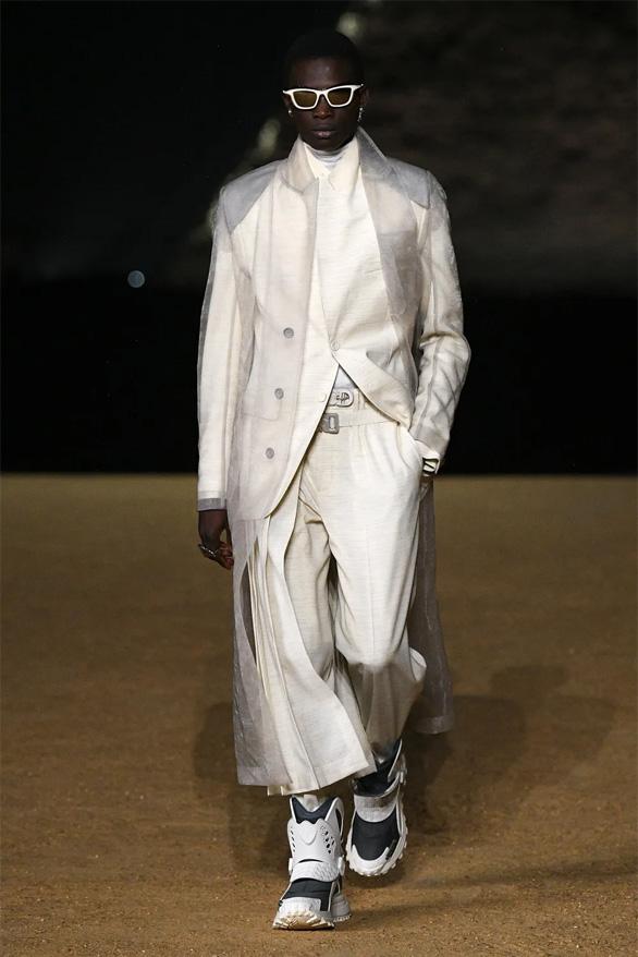 Kim Jones đưa Dior đến Ai cập cho bộ sưu tập Pre-Fall 2023 - 3