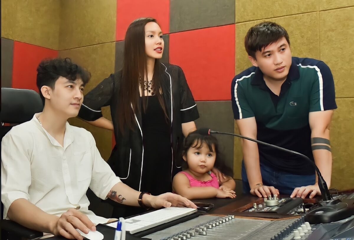 MV "Bây Giờ Tháng Mấy" - Nguyễn Ngọc Anh feat Tô Minh Đức