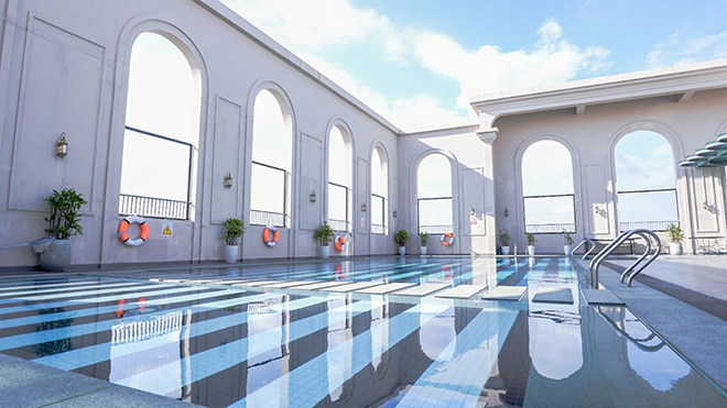 Bể bơi cao nhất Quận Thanh Xuân tại King Palace