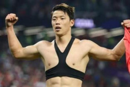 Đàn ông - Chiếc áo lót theo dõi GPS của cầu thủ Hàn Quốc