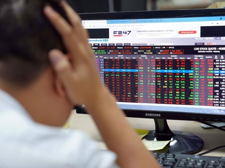 Kinh doanh - Loạt cổ phiếu lại nằm sàn, Vn-Index giảm mạnh, tháng 12 thị trường sẽ ra sao?