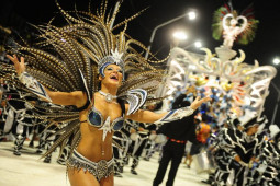 Du lịch - Khám phá những lễ hội truyền thống cực náo nhiệt, chỉ có tại quê nhà Messi