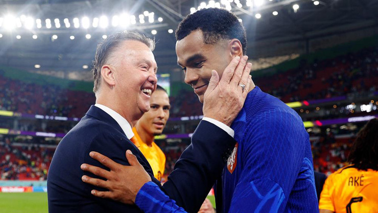 Hà Lan của HLV Louis Van Gaal bất bại trong thời gian chính thức ở World Cup suốt 8 năm qua