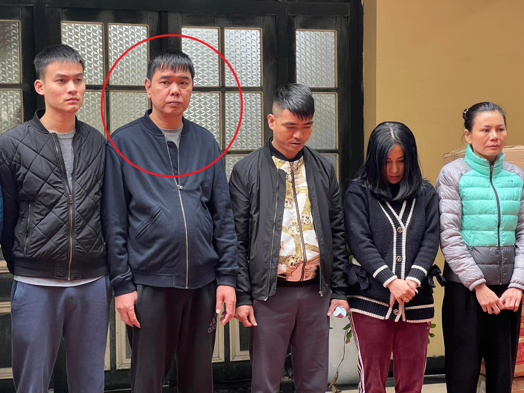 Thắng “đấu” – kẻ cầm đầu đường dây đánh bạc trực tuyến.