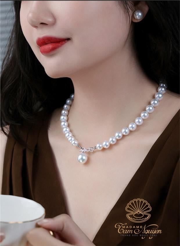 Ngọc trai đến từ thương hiệu Madame Tam Nguyen. 