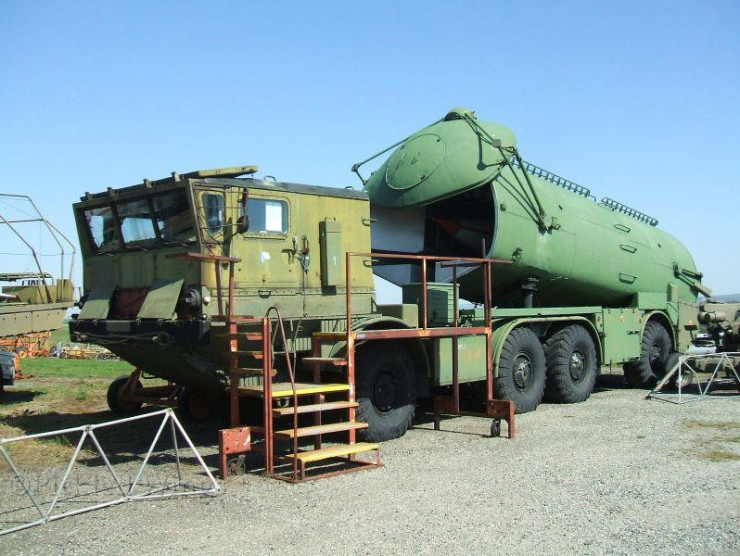 Nếu đây là UAV cảm tử thì nó phải có
sải cánh ước tính khoảng hơn 4 mét, và trọng lượng cất cánh trên
200 kg. Hiện Ukraine vẫn chưa cung cấp cái nhìn tổng thể về động cơ
cũng như hệ thống điều khiển để vũ khí làm việc trên khoảng cách
lớn.