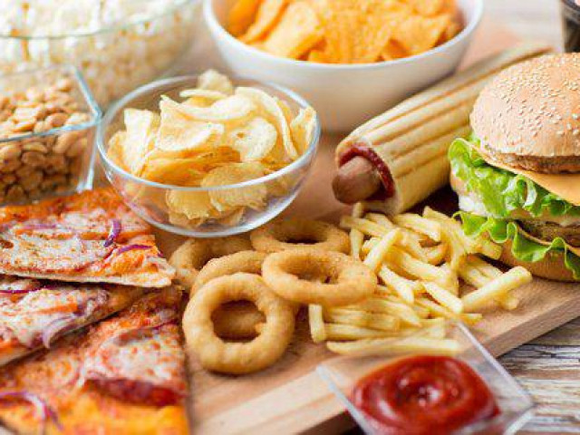 Sức khỏe đời sống - Rùng mình: Những món ăn có thể làm não chấn thương, teo nhỏ