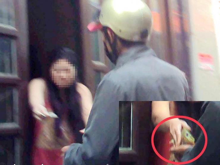 Pháp luật - Nhiều điểm bán, sử dụng ma túy ở TP.HCM: Các "chủ tiệm" thản nhiên bán hàng trắng