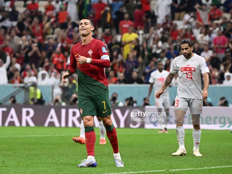 Bóng đá - Dàn sao Bồ Đào Nha lập nhiều cột mốc lịch sử, dằn mặt "ngựa ô" Marocco