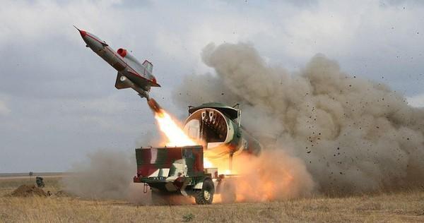 Nếu điều này được thực hiện, "vũ khí
bí mật" của Ukraine sẽ có cơ hội xuyên thủng hệ thống phòng không
của đối phương ở mức cao hơn nhiều so với một máy bay không người
lái truyền thống di chuyển với tốc độ chậm.