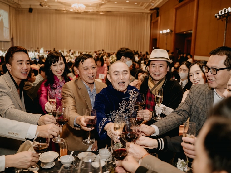 Đời sống Showbiz - Dàn sao Táo Quân, Ngọc Sơn và loạt người nổi tiếng "tề tựu" trong đám cưới con gái "vua hài đất Bắc"