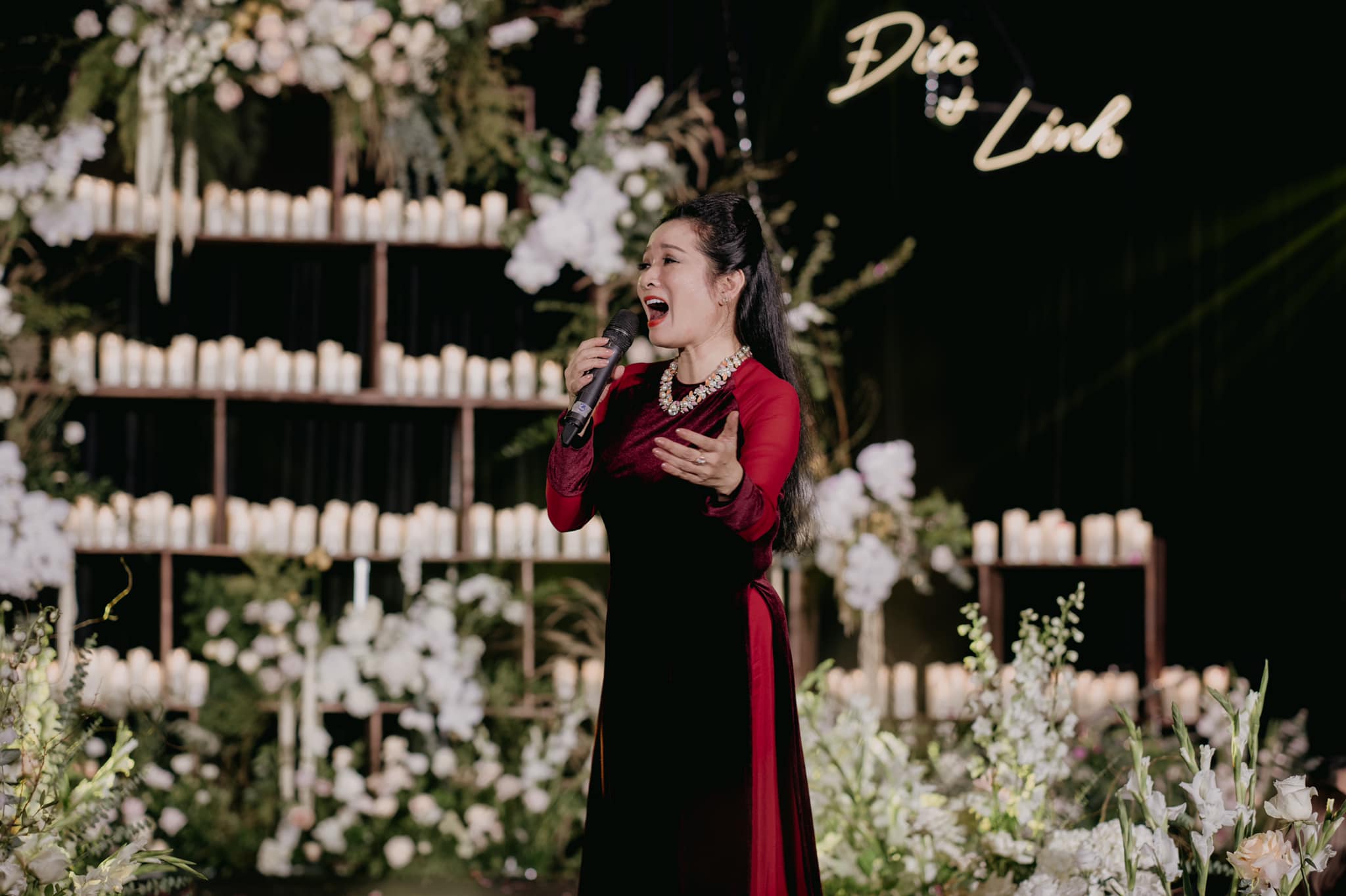 Dàn sao Táo Quân, Ngọc Sơn và loạt người nổi tiếng &#34;tề tựu&#34; trong đám cưới con gái &#34;vua hài đất Bắc&#34; - 7