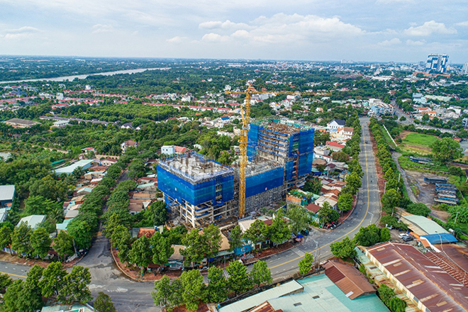 C-River View đang xây đến tầng 13 (Tính đến tháng 11/2022). Ảnh: Cen Sài Gòn.