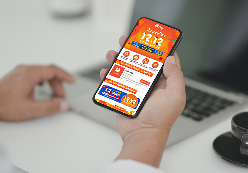 Tham gia sự kiện 12.12 Siêu Sale Sinh Nhật trên Shopee và thanh toán bằng ví điện tử ShopeePay để tiết kiệm hầu bao mua sắm vào dịp cuối năm.