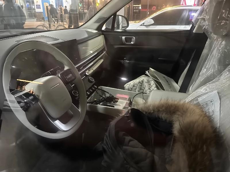 Tin tức ô tô - Hyundai Santa Fe thế hệ mới lộ ảnh nội thất nhiều điểm mới "lạ mà quen"