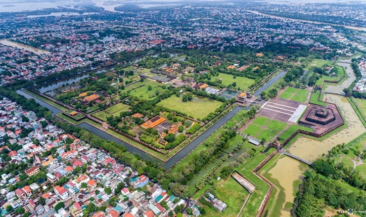 Du lịch là lĩnh vực quan trọng của kinh tế tỉnh Thừa Thiên Huế. 
