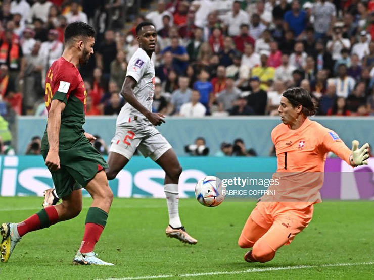 Bóng đá - Kết quả bóng đá Bồ Đào Nha - Thụy Sĩ: Hat-trick đỉnh cao, tưng bừng "đánh tennis" (World Cup)