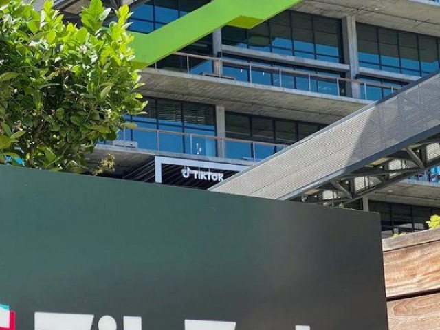 Công nghệ thông tin - Quan chức Mỹ muốn Apple và Google cấm TikTok