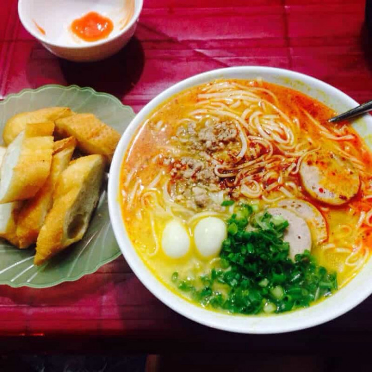 Phần cháo canh ngon lành, nóng hổi