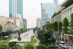 Tin tức trong ngày - TP.HCM cấm xe vào đường Nguyễn Huệ trong 3 ngày