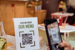 Công nghệ thông tin - Dễ mất tiền khi quét QR Code ở nơi công cộng
