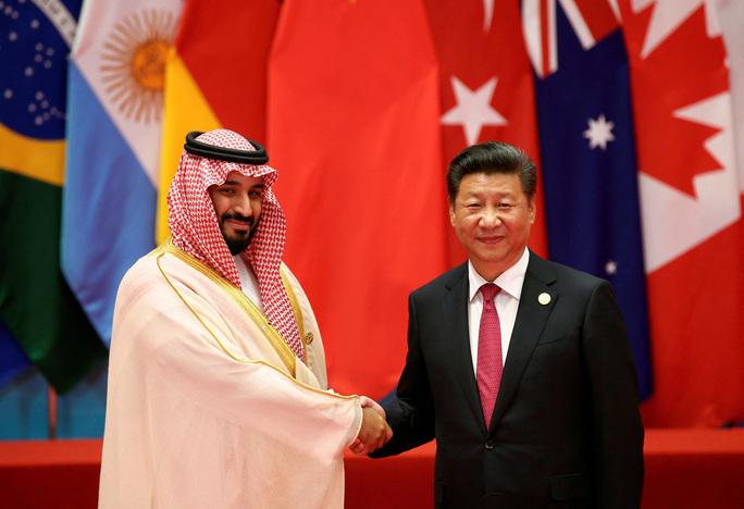 Chủ tịch Trung Quốc Tập Cận Bình và Thái tử Bin Salman của Ả Rập Saudi tại cuộc gặp ở Hàng Châu nhân Hội nghị G20 năm 2016 Ảnh: REUTERS