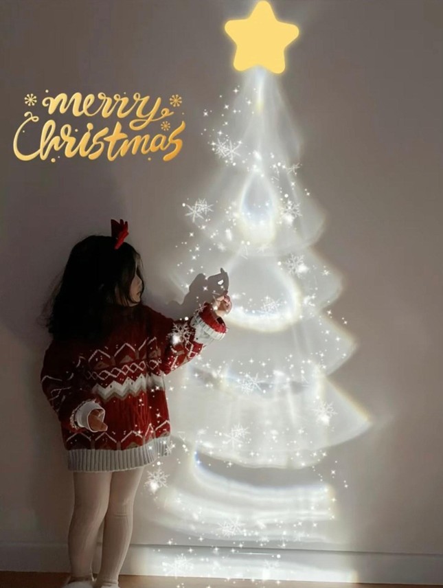 Không ai nghĩ chỉ với một chai nước mà có thể rinh được ảnh xinh! (Ảnh: Weibo Việt Nam)