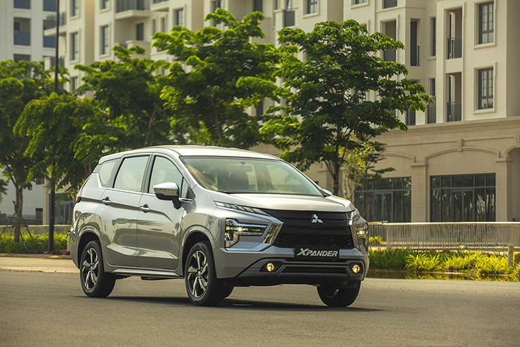 Giá xe Mitsubishi Xpander niêm yết và lăn bánh tháng 12/2022 - 2