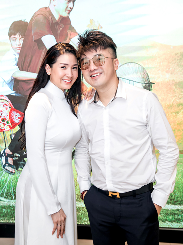 Dương Ngọc Thái và Triệu Ái Vy kết hôn năm 2012, hiện cả hai có 3 con, 2 gái, 1 trai. Ngoài nội trợ, Triệu Ái Vy còn đứng phía sau hỗ trợ chồng trong các dự án nghệ thuật.


